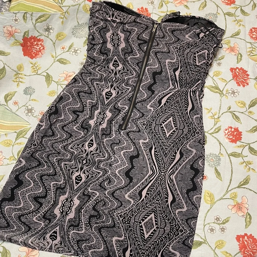 Guess Ruffle Mini Dress - Picture 12 of 15